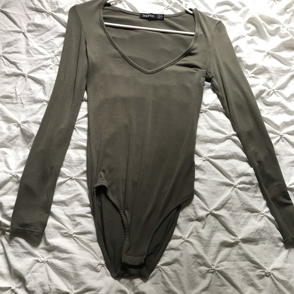 Green long sleeve bodysuit